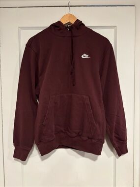Nike Men's Burgundy Pullover Hoodie